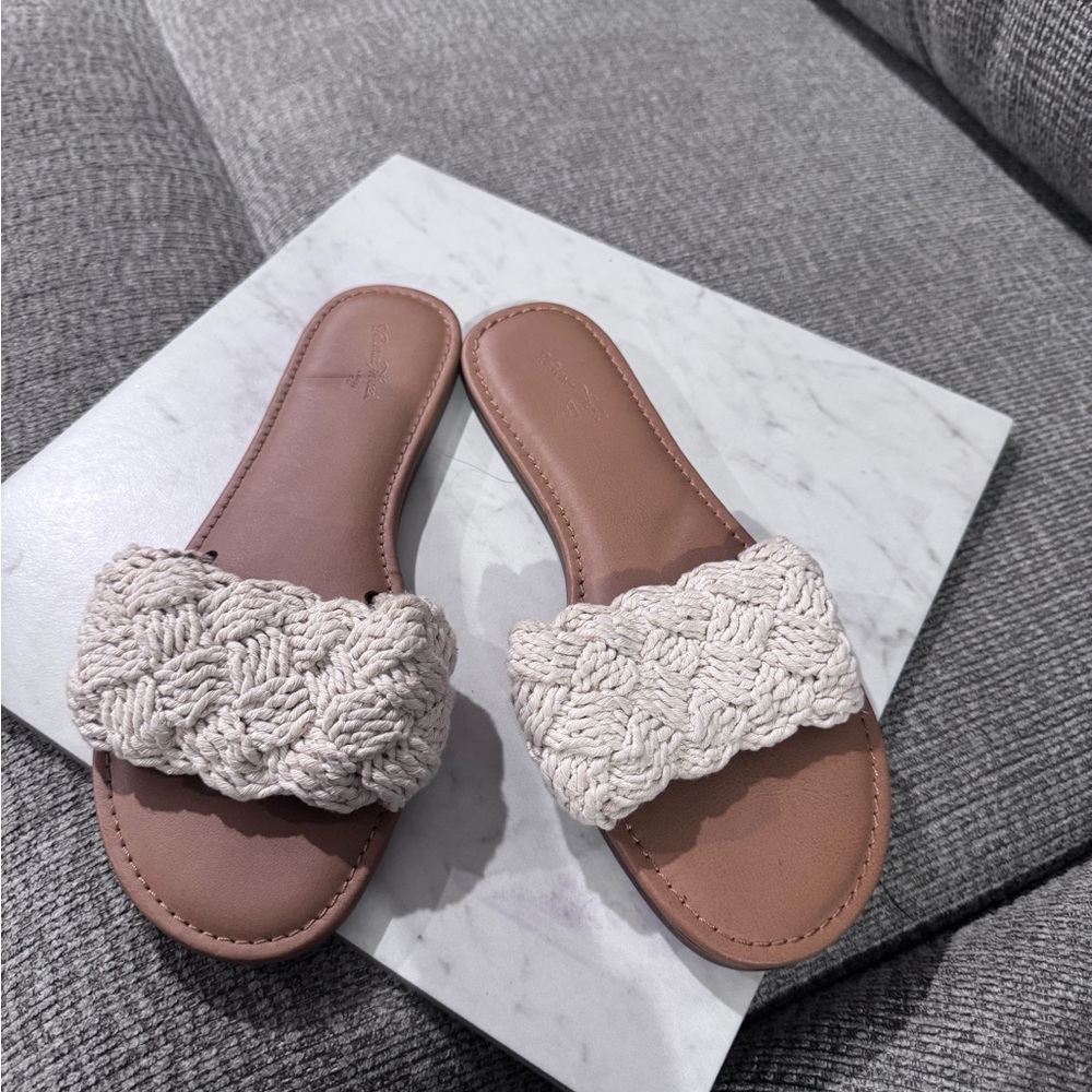 Universal Thread Cream Slide Sandals with Textured Strap